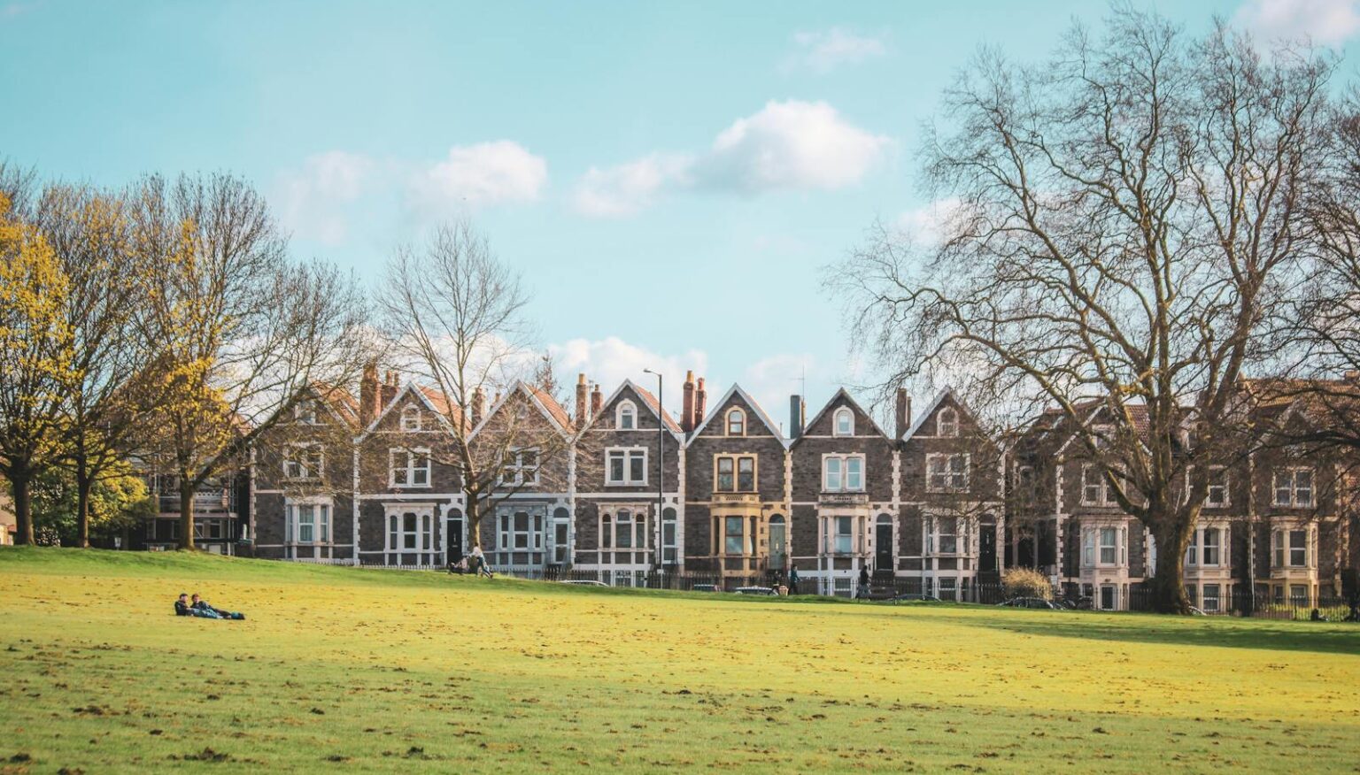 A guide to Stamp Duty in 2025: Thresholds, rates, and second home rules ...