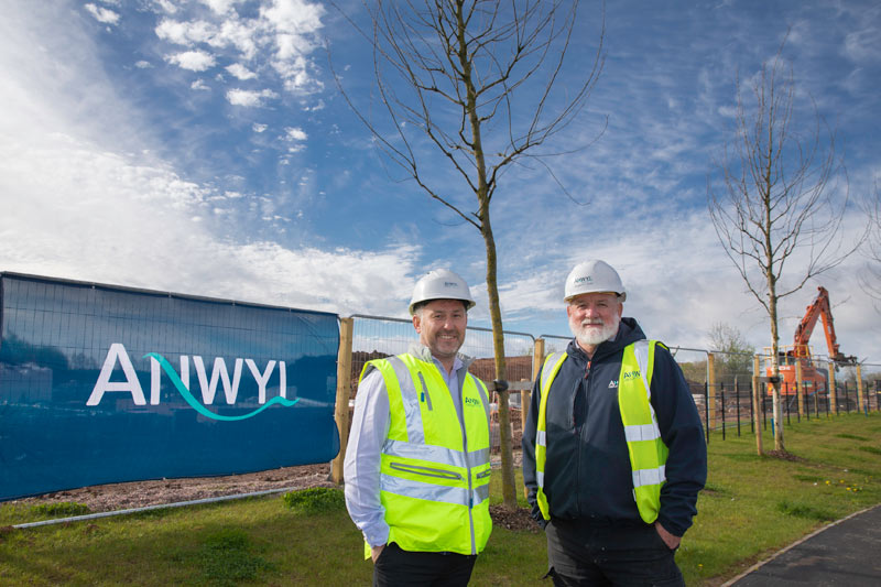 Area Construction Manager Scott Owen and Site Manager Neil Lally