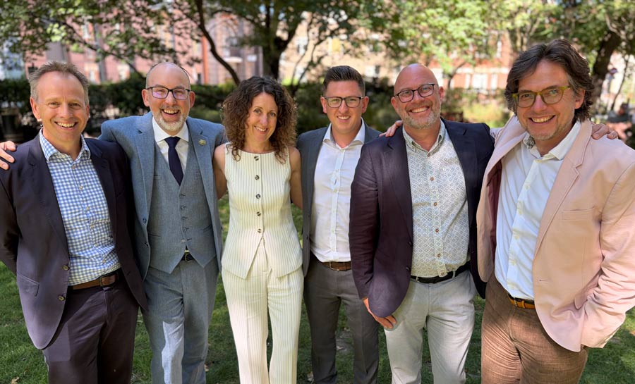 Andrew Munton, Peter Leonard, Shelley Dix, Chris Ellis, Colin James, Xavier Brice