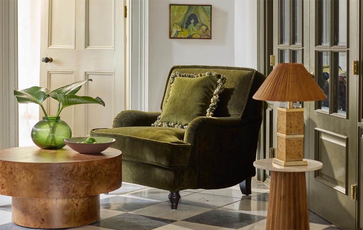 NoMo – Merino Wool Velvet (Armchair: Pine), Linwood