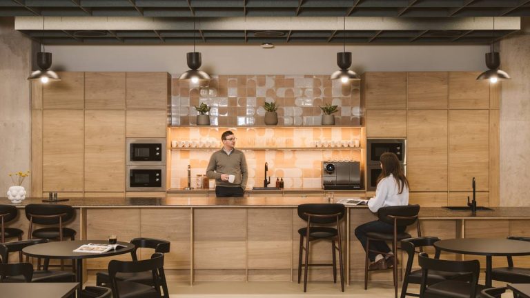 OP reimagines CBRE’s workspace at 3 Chamberlain Square, Birmingham.