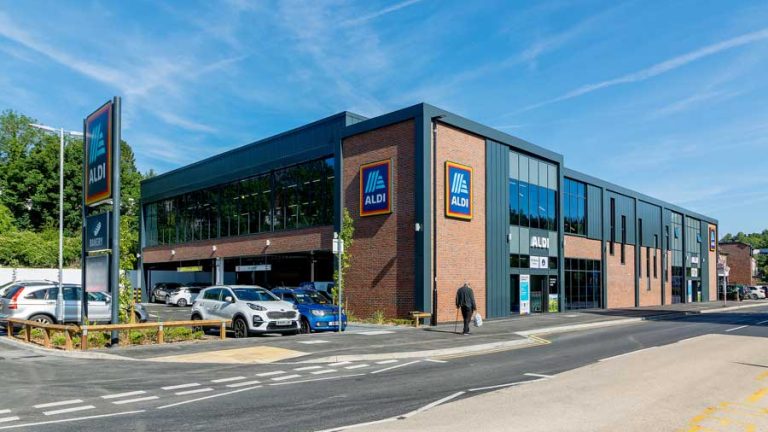 UNP-McCann-46801-ALDI-Caterham001