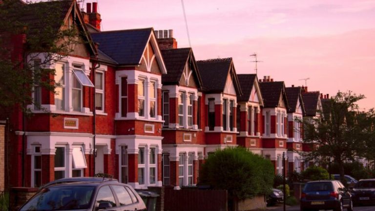 Photo by Martin Sepion - Unsplash